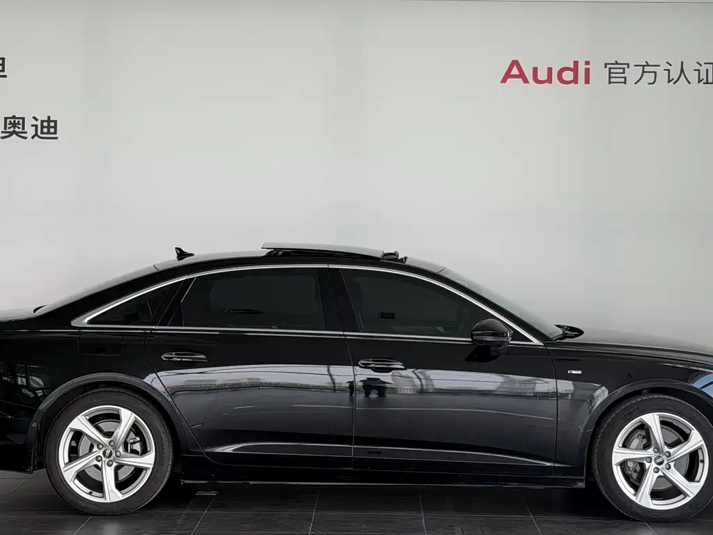 Audi A6L — фото 5