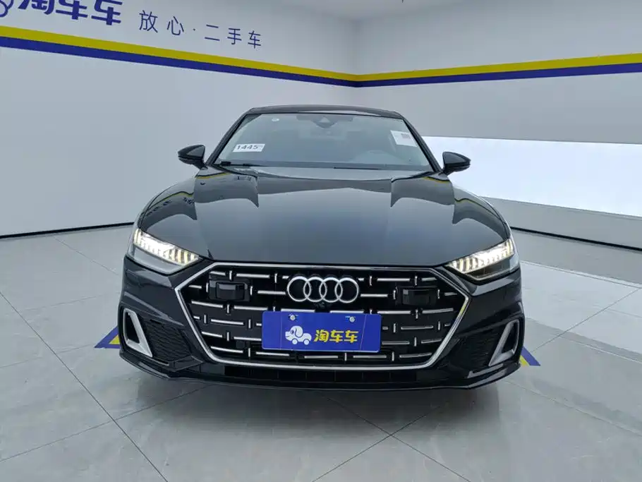 Audi A7L — фото 2