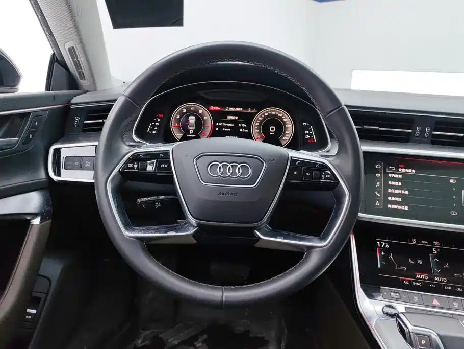 Audi A7L — фото 15