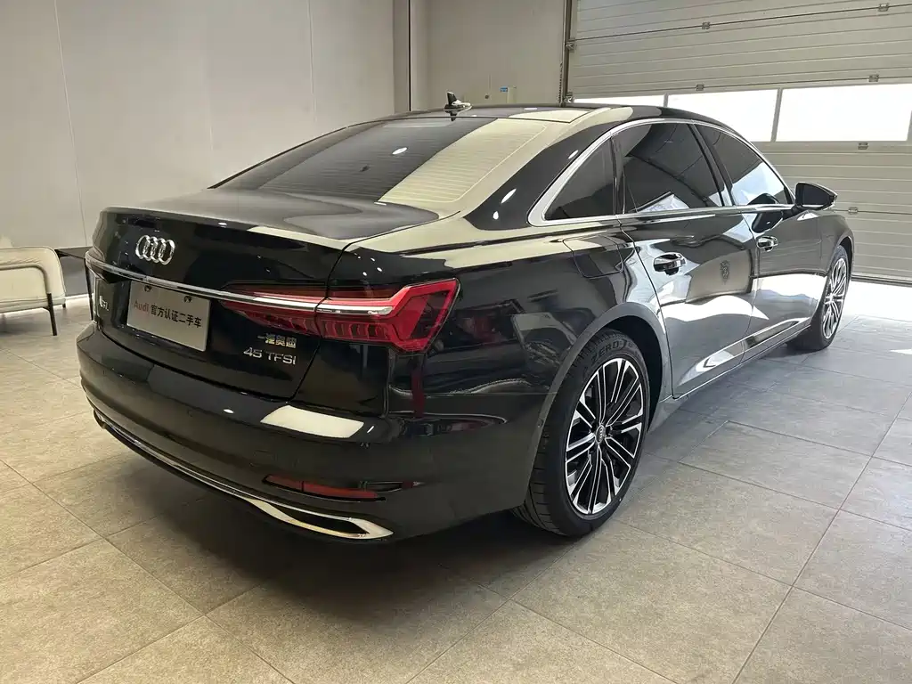 Audi A6L — фото 3