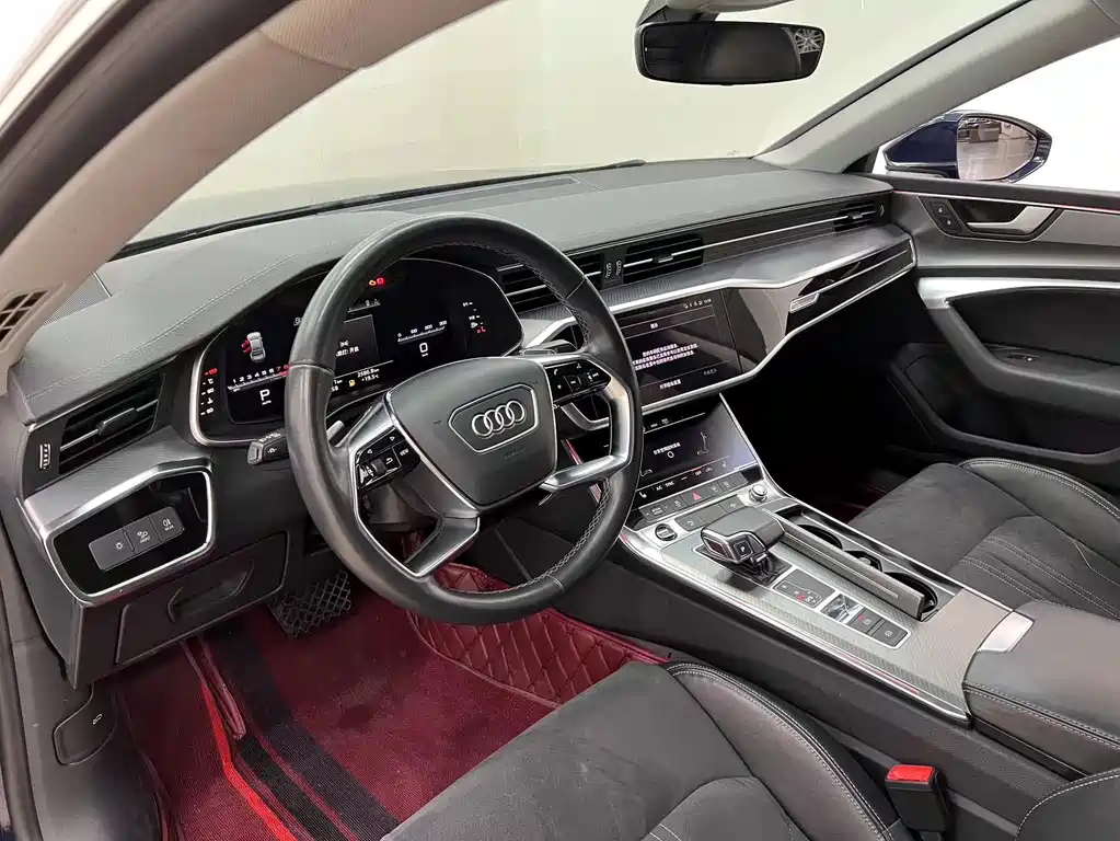 Audi A7L — фото 18