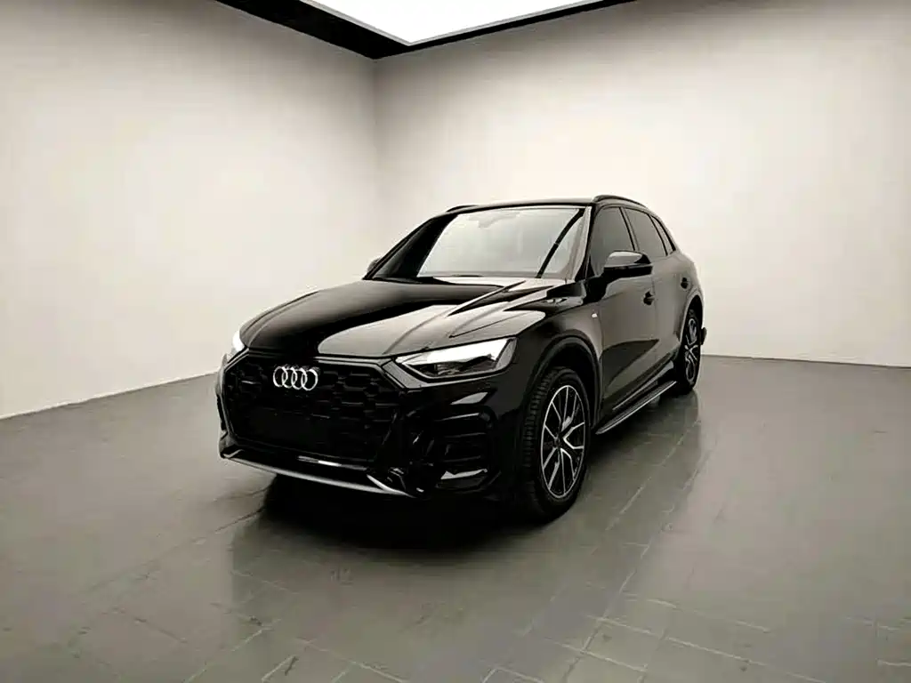 Audi Q5L — фото 3