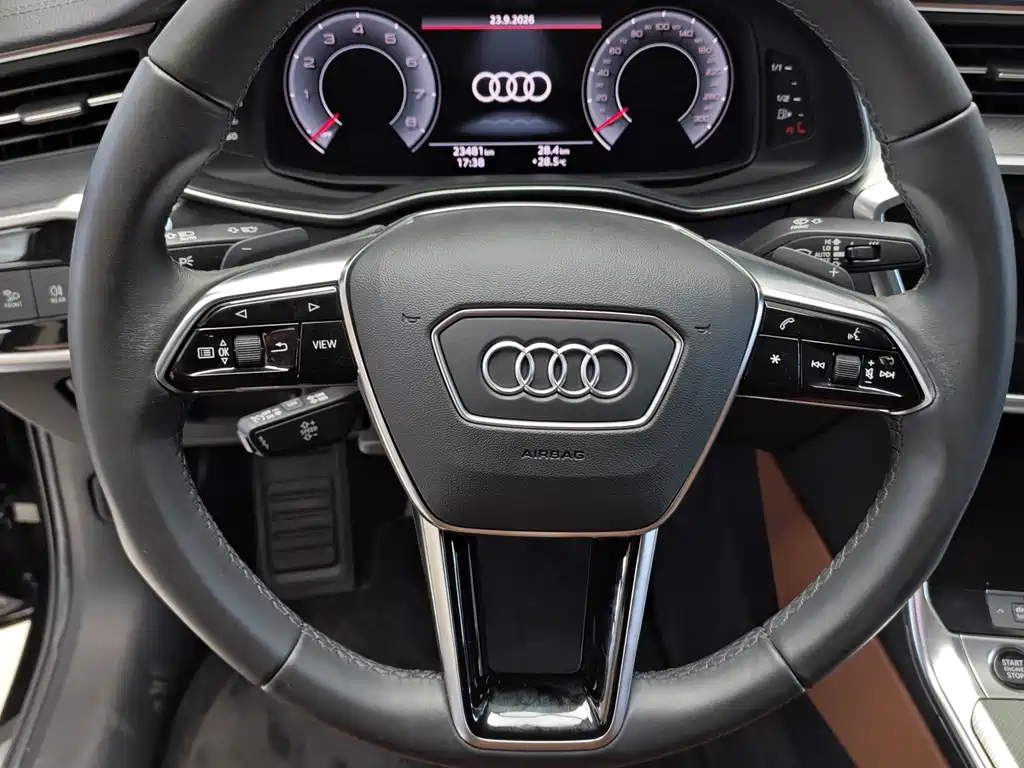 Audi A6L — фото 6