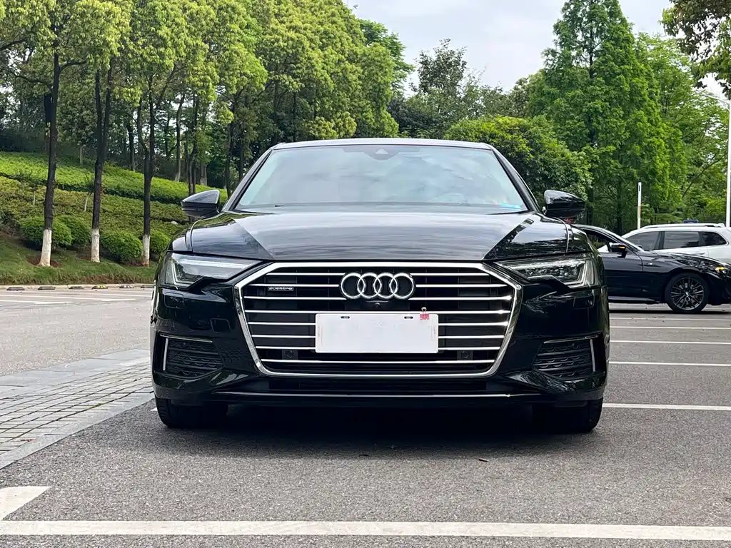 Audi A6L — фото 2