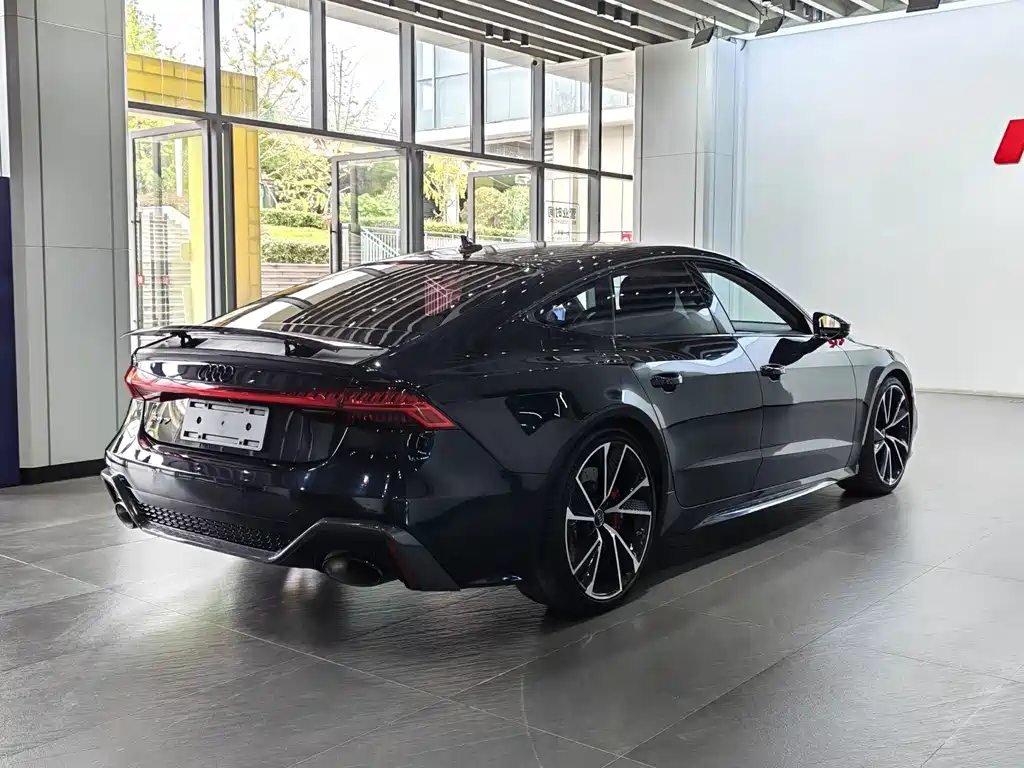 Audi A7 — фото 19