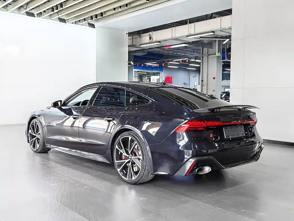 Audi A7 — фото 21