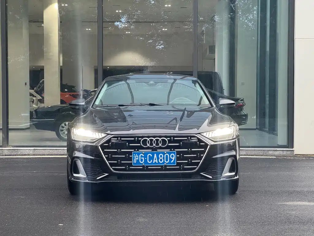 Audi A7L — фото 2