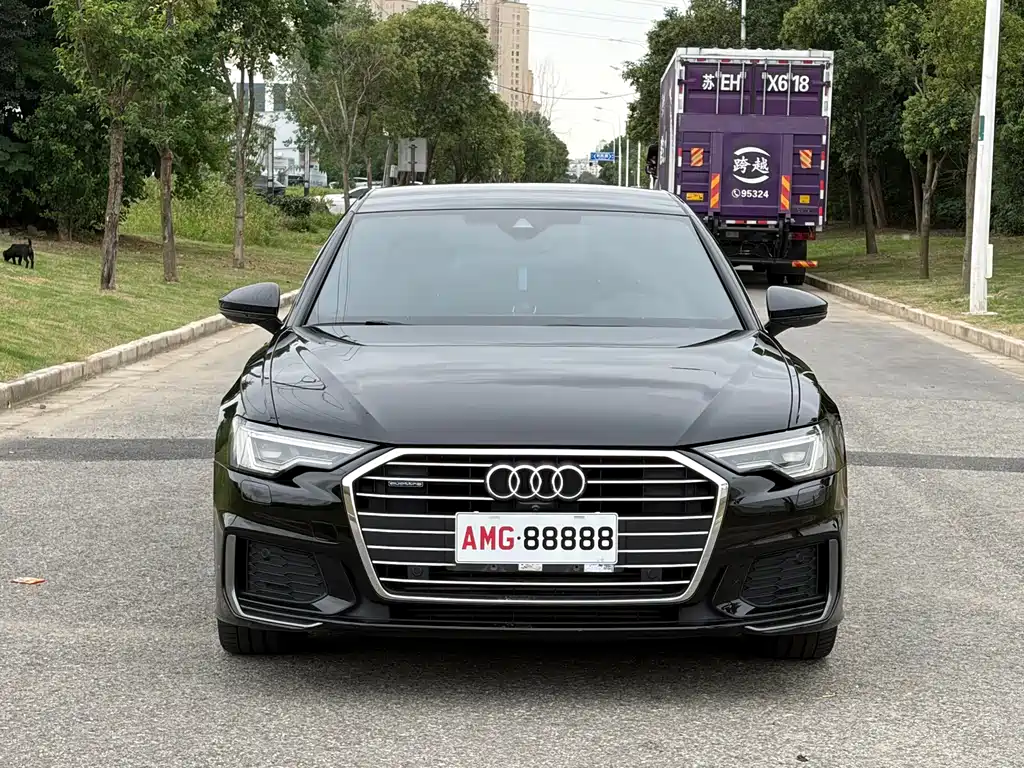 Audi A6L — фото 2