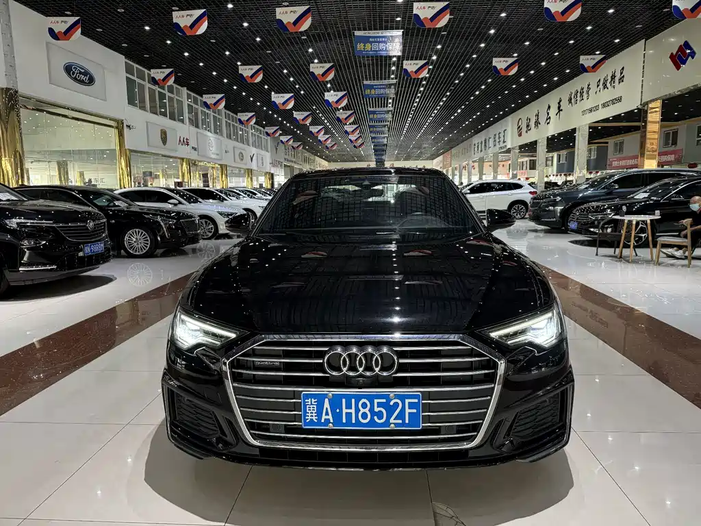 Audi A6L — фото 2