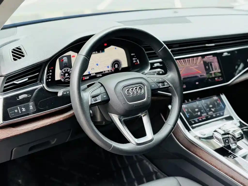 Audi Q7 — фото 4