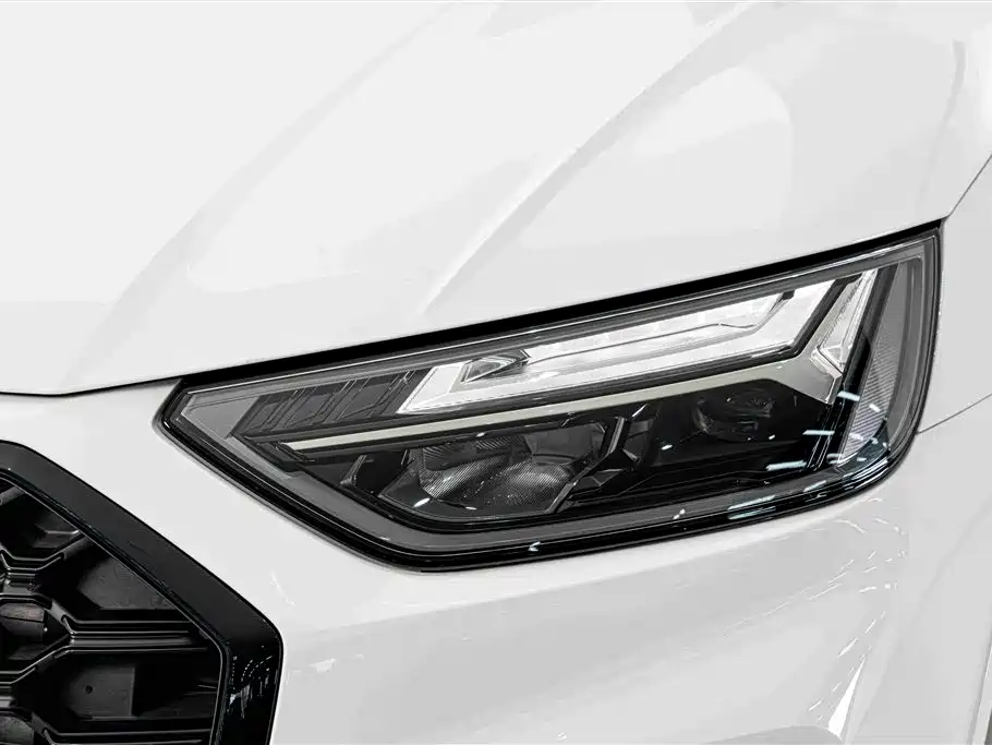 Audi Q5L — фото 4