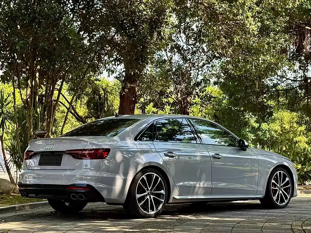 Audi S4 — фото 4