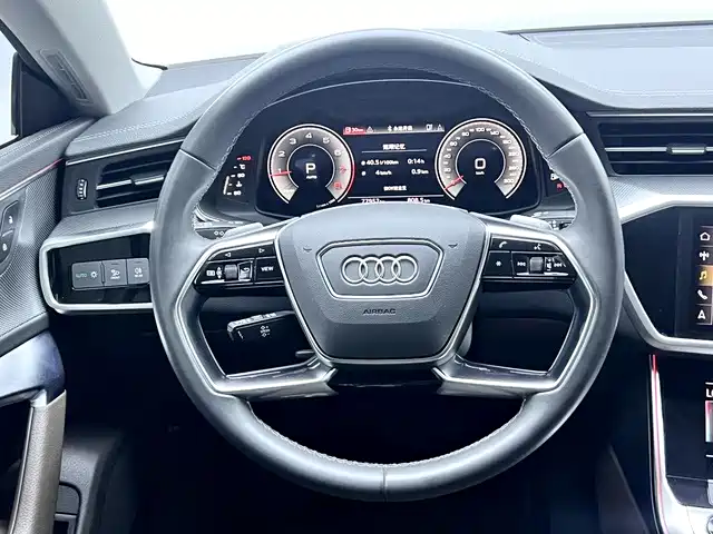 Audi A7L — фото 13