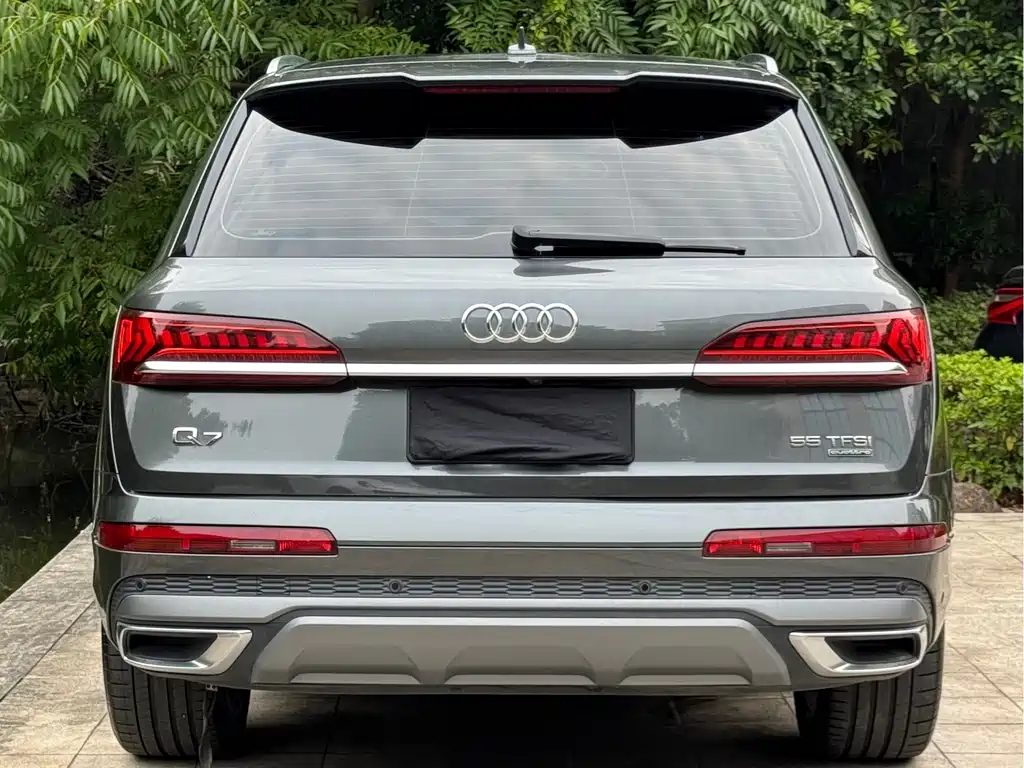 Audi Q7 — фото 6