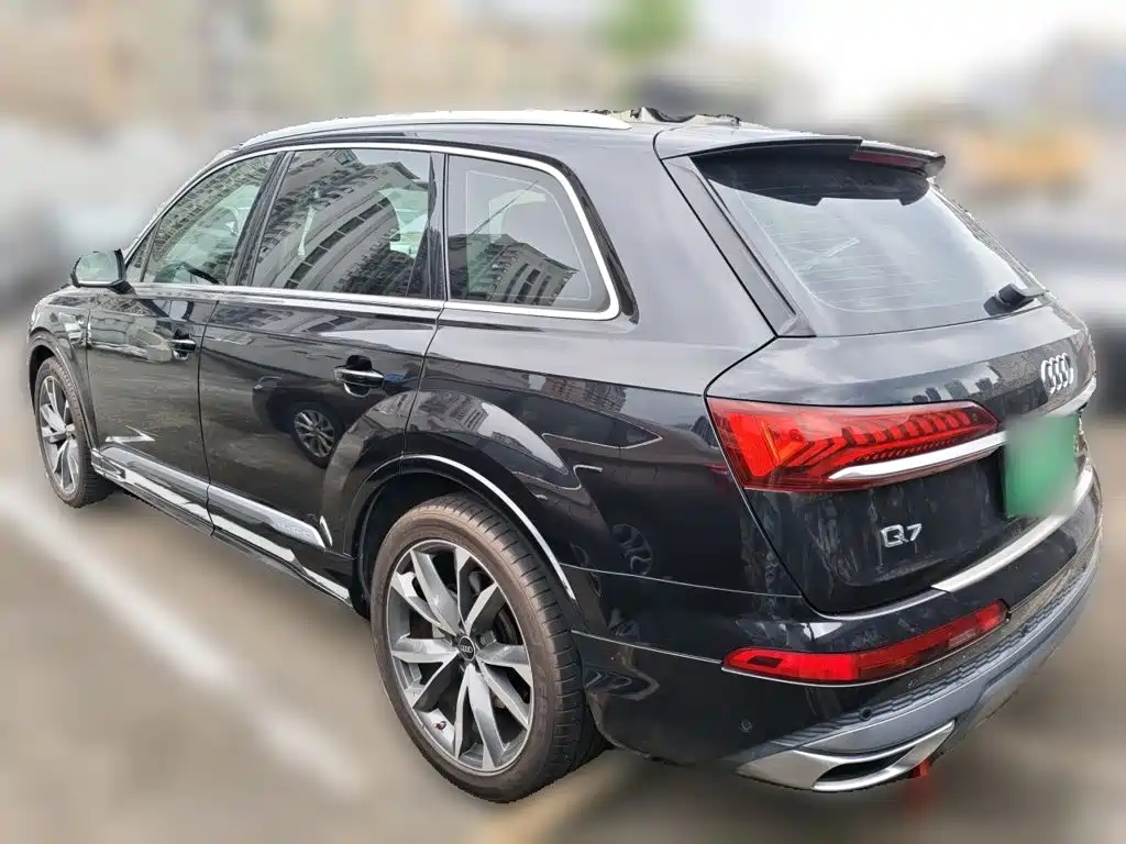 Audi Q7 — фото 4