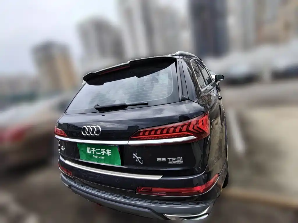 Audi Q7 — фото 5