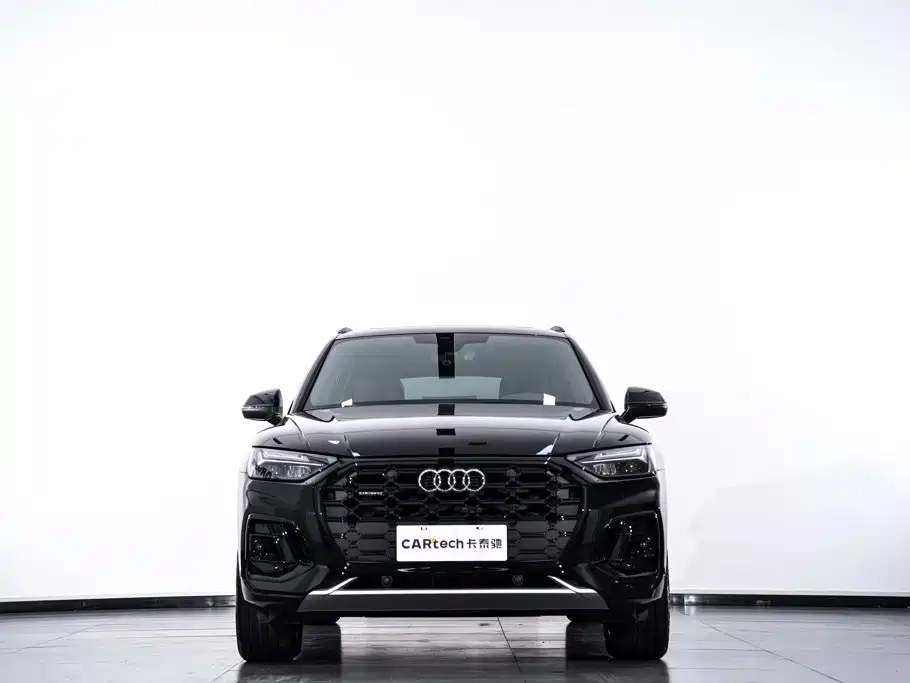 Audi Q5L — фото 4