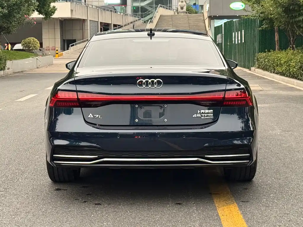 Audi A7L — фото 4