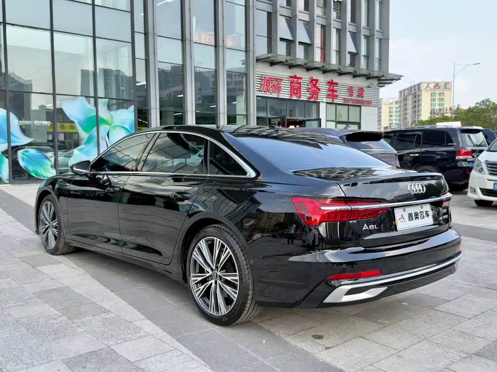 Audi A6L — фото 5