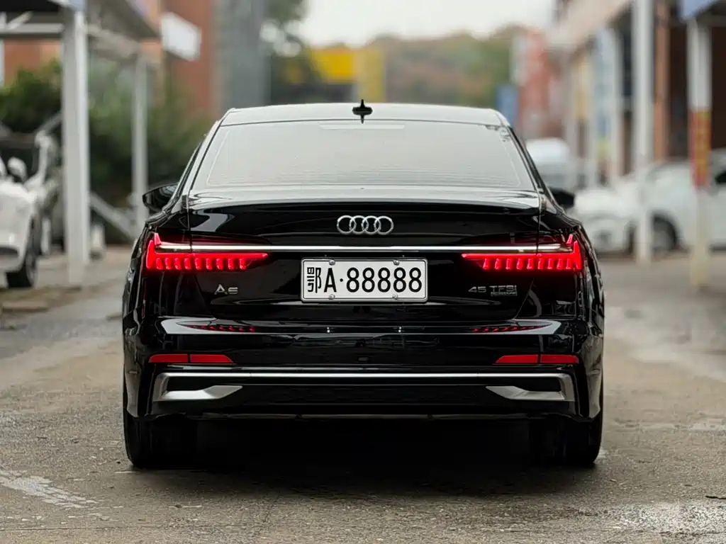 Audi A6L — фото 5