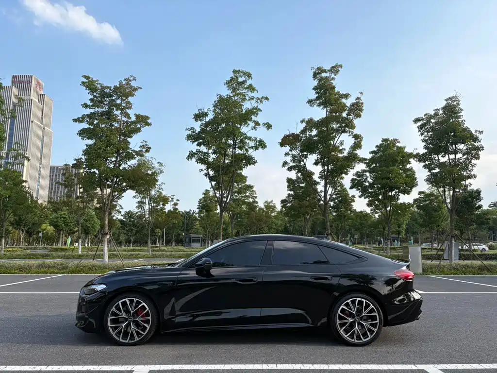 Audi A5L Sportback — фото 5