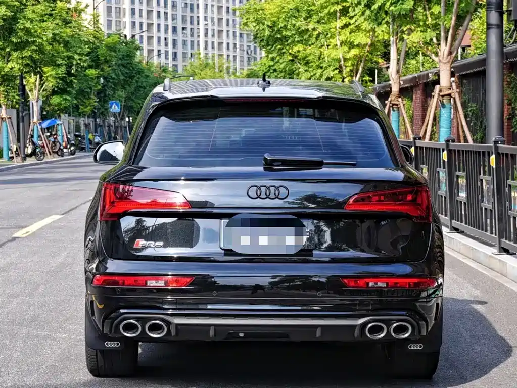 Audi SQ5 — фото 4