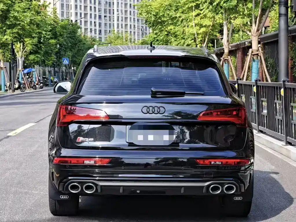 Audi SQ5 — фото 6