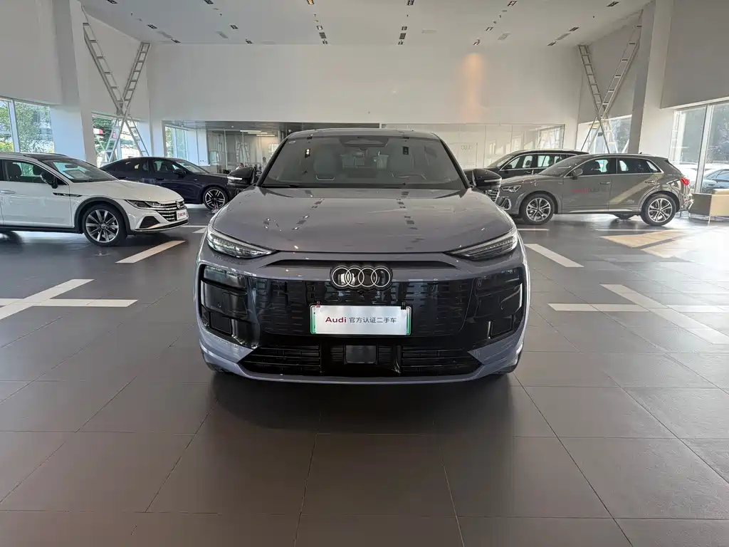 Audi Q6L Sportback e-tron — фото 2