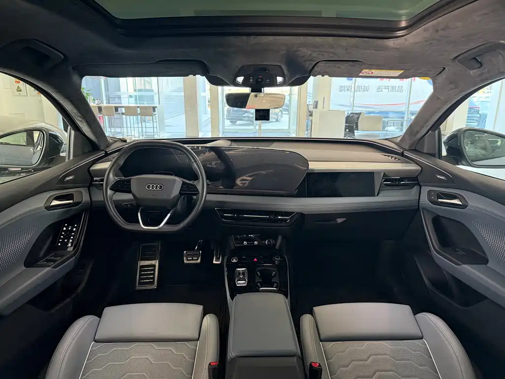 Audi Q6L Sportback e-tron — фото 10