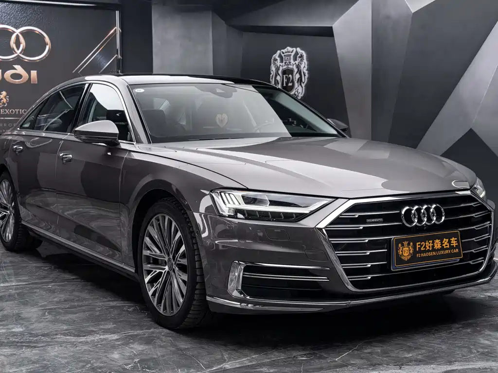 Audi A8 — фото 3