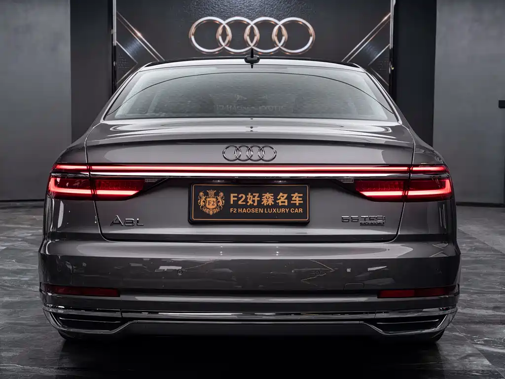 Audi A8 — фото 6