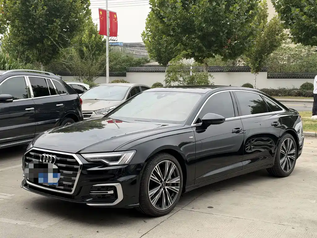 Audi A6L — фото 2