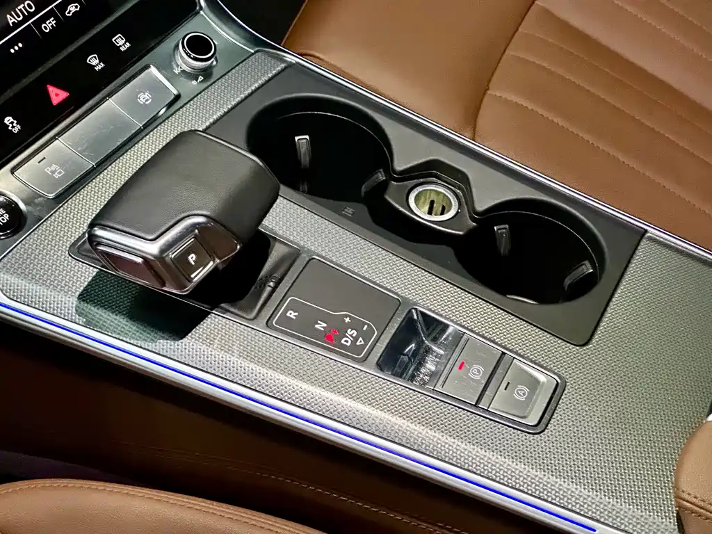 Audi A6 (Import) — фото 21
