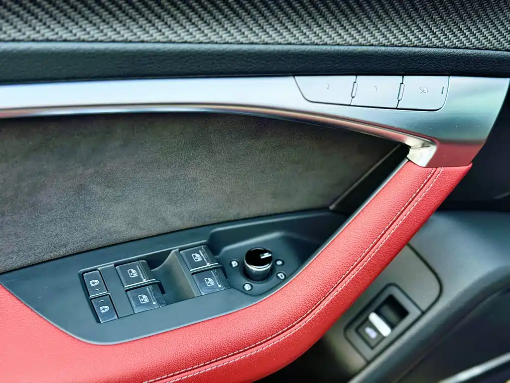 Audi A7L — фото 6