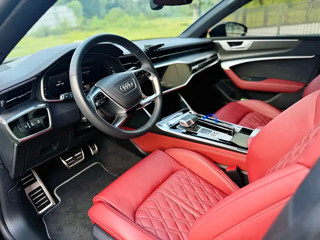 Audi A7L — фото 10