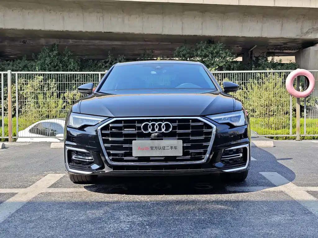 Audi A6L — фото 2
