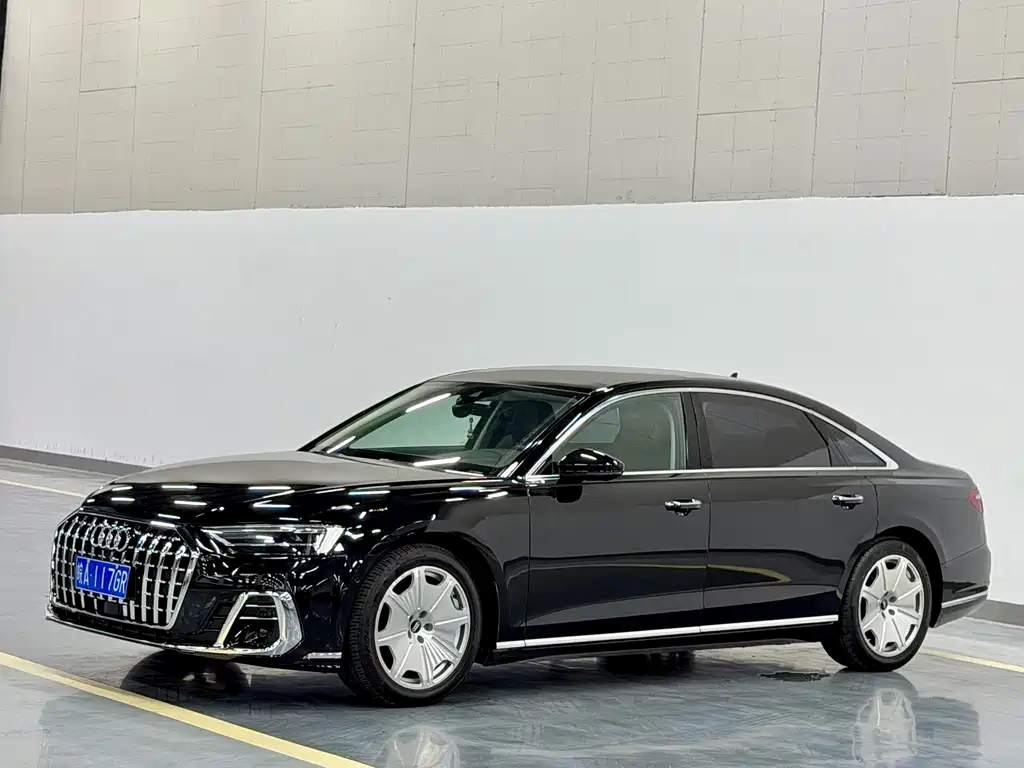 Audi A8 — фото 3