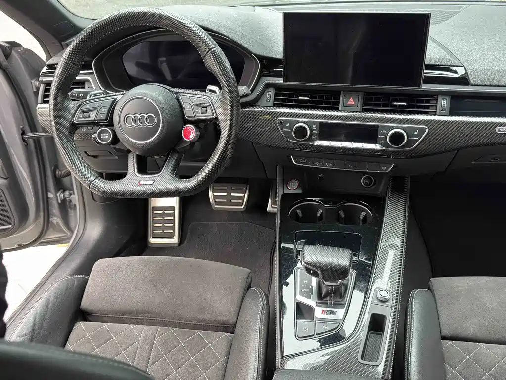 Audi RS 5 — фото 14