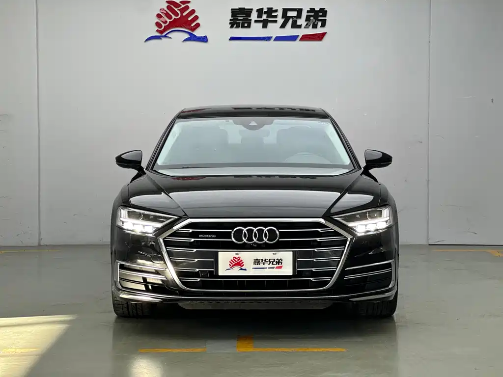 Audi A8 — фото 3