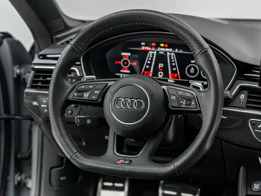 Audi RS 5 — фото 33