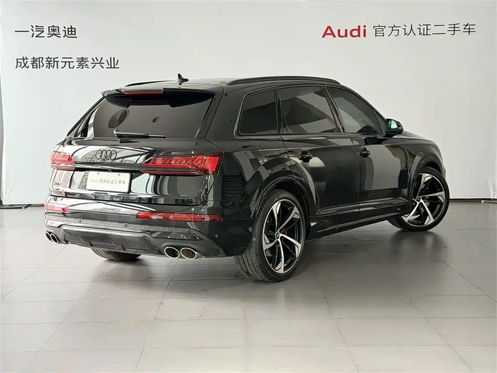 Audi SQ7 — фото 4