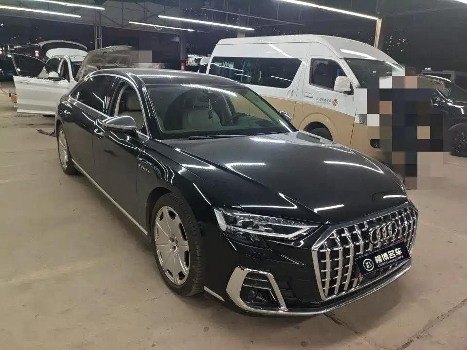 Audi A8 — фото 3