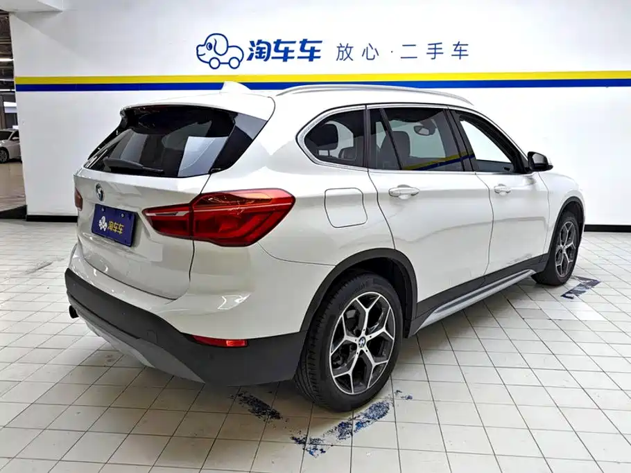 BMW X1 — фото 3