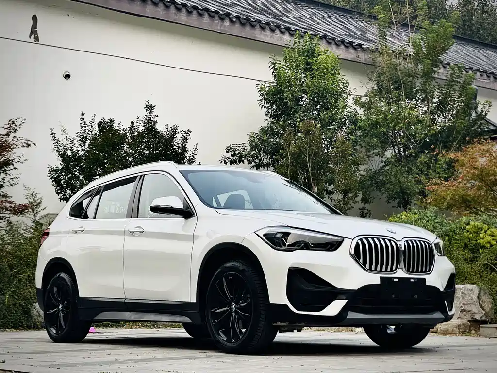 BMW X1 — фото 3