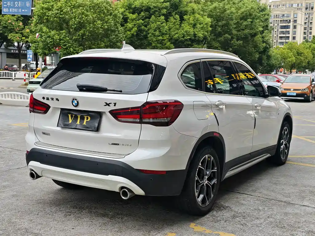 BMW X1 — фото 4