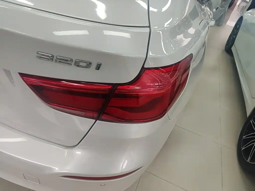 BMW 3 Series GT — фото 8