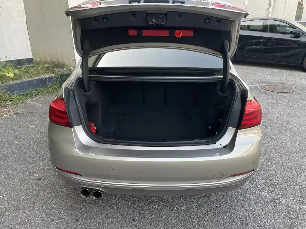 BMW 3 Series — фото 10