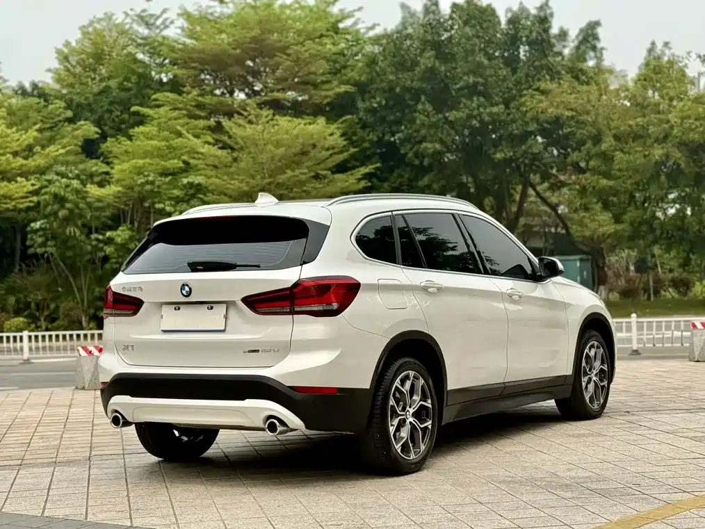 BMW X1 — фото 3