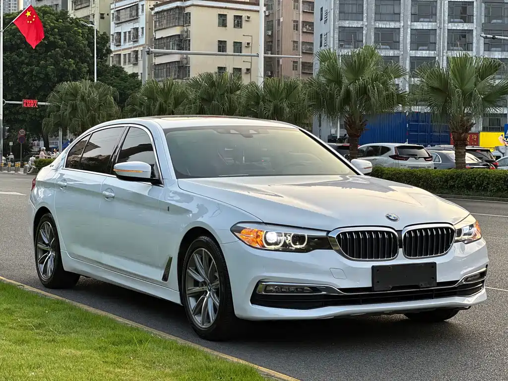 BMW 5 Series New Energy — фото 3