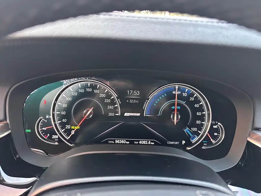 BMW 5 Series New Energy — фото 33